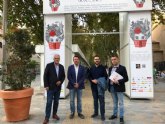 El alcalde de Mula y el concejal de Cultura visitan la Feria del Libro de Murcia