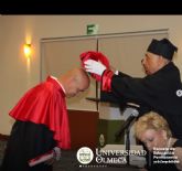 El empresario, escritor y activista español Josu Gómez Barrutia recibe el Doctor Honoris Causa de la Universidad Olmeca