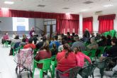Servicios Sociales explica a los vecinos el nuevo programa europeo de intervencin para Los Mateos
