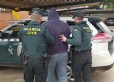 La Guardia Civil sorprende a dos jóvenes tras la comisión de un robo en una vivienda de El Algar