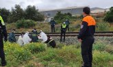 ATENCIN URGENTE: Encuentran junto a las vas del tren a su paso por el barrio Olmpico-Las Peras al hombre desaparecido desde anoche en Totana, en aparente buen estado de salud