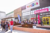 Prnatal inaugura una tienda dentro del Toys'R'Us de Cartagena