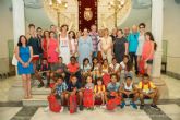 Cerca de una veintena de niños saharauis pasaran el verano en Cartagena con familias de acogida