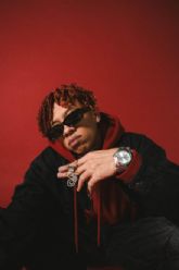 Golden, el talento colombiano dos veces nominado al Grammy, presenta su nuevo �lbum Saoko Volumen 1