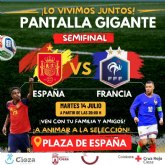 Pantalla gigante en la plaza de Espana de Cieza para ver la semifinal del mundial Espana-Francia