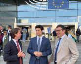 La Regi�n de Murcia lleva al Parlamento Europeo su modelo de deporte inclusivo y el ejemplo de superaci�n de �ngel Turp�n
