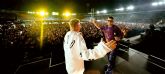 Sazza y Matt Paris sorprenden a m�s de 40.000 personas con estreno in�dito en el estadio El Camp�n