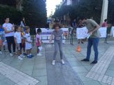150 peques inauguran las sesiones de Jugando al Atletismo en la Calle