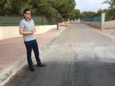 La Concejala de Obras e Infraestructuras adecua la calle Guadalajara eliminando las races que dañan la calzada