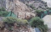 Cortada la calle Gisbert a vehculos y peatones por desprendimientos en el cerro de la Concepcin