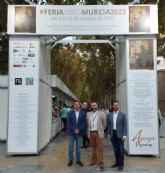 Juan Jesús Moreno visita la Feria del Libro de Murcia