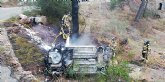 Se incendia un vehículo tras un accidente de tráfico ocurrido en Los Teatinos (Algezares)