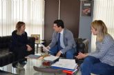 La directora general de Centros Educativos se rene con el Alcalde para analizar las necesidades del municipio en infraestructuras educativas
