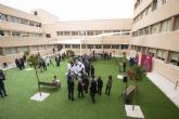 La Facultad de Química de la UMU inaugura dos espacios verdes para fomentar encuentros que unan la Universidad y el mundo empresarial