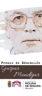 El Ayuntamiento de Molina de Segura otorga el primer Premio de Educacin Gaspar Mondjar a la Escuela Oficial de Idiomas, en categora colectiva, y a Vicente Cnovas Ramn y Jos Antonio Cano Daz, en categora individual