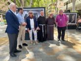 El Paseo Alfonso X acoge la exposicin Pax et bonum por el 25 aniversario de la Cofrada de la Fe