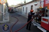 Bomberos de Cartagena sofocan un incendio en una vivienda abandonada de El Algar