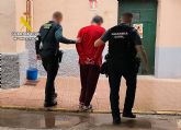 La Guardia Civil detiene a un joven y experimentado delincuente por un violento robo en Águilas