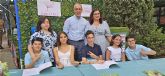 �lvaro, Erika, Felipe, Rub�n, Sara y Lo Que Te Da La Gana obtuvieron un gran �xito en la firma de ejemplares de 'Secreto forestal'