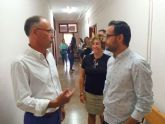 El concejal de Educacin exige a la consejera una partida econmica para el mantenimiento del IES Elcano