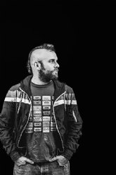 Guiu Cort�s -El Nino de la Hipoteca- debuta en la literatura con una novela dist�pica