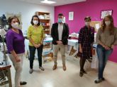 El Ayuntamiento de Molina de Segura visita la empresa de economa social Vayatela, regentada por mujeres, para conocer su experiencia emprendedora