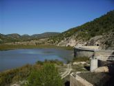 El PSOE pide que se retomen los proyectos para incrementar la capacidad de almacenamiento de agua para riego en el Pantano de Valdeinfierno