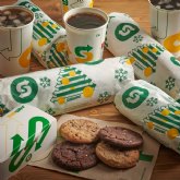 Subway renueva su 'packaging' por navidad