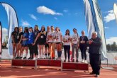 El equipo juvenil femenino del IES Juan de la Cierva se alza con el tercer cajn del pdium en la Final Regional de Campo a Travs, celebrada en Lorca