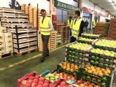 MercaMurcia mantiene su actividad habitual y garantiza el suministro de alimentos frescos