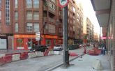 El PSOE pide al PP que las farolas retiradas por las obras en la ciudad se aprovechen para mejorar la iluminación en espacios públicos de barrios y pedanías
