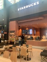 Klpierre Iberia introduce el aroma del caf ms especial de Starbucks en Nueva Condomina
