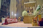 Sevilla vuelve a acompanar a la patrona la Virgen de los Reyes tras dos anos de ausencia