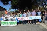 Los regantes tomaron ayer la Asamblea Regional en Cartagena para pedir más agua, como previa a la manifestación del 13 de octubre en Madrid