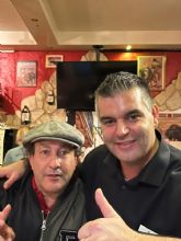 El barrendero que pone rostros a los inmigrantes