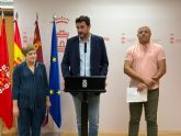 M�s de 1.100 vecinos exigen revocar el cierre de camino entre los dos Javal�es y denuncian el ninguneo  de la alcaldesa de Murcia