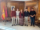 La presidenta de la Asamblea conoce a la Federacin estudiantil 'UNES Regin de Murcia'