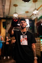 LYANNO estrena su pr�ximo dulce y pegajoso �xito de fiesta 