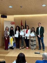 El equipo docente de Educacin Infantil del CEIP Luis Costa recibe el primer premio de Experiencias Educativas