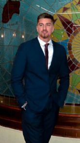 Pan para la mafia, migajas para los j�venes