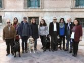 Una campaña en centros educativos, de hostelera y ocio dar a conocer el papel de los perros de asistencia con las personas con discapacidad