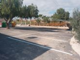 El Ayuntamiento de Lorca renueva la señalización horizontal en las inmediaciones del consultorio médico de Tercia para mejorar la seguridad vial de los vecinos