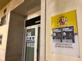 Carteles contra Yolanda Diaz en la oficina de empleo de Murcia