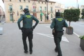 Efectivos de la Guardia Civil y Policía Local intensifican y endurecen los controles, tanto en puntos fijos como móviles, advirtiendo de la necesidad del confinamiento domiciliario Efectivos de la Guardia Civil y Policía Local intensifican y endurecen los controles, tanto en puntos fijos como móviles, advirtiendo de la necesidad del confinamiento domiciliario