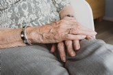 ¿Cómo pueden combatir el confinamiento las personas mayores que viven solas?