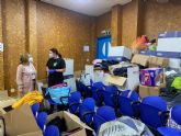 Los pinatarenses muestran su solidaridad con el pueblo ucraniano con la donación de productos de primera necesidad