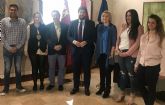 Fernando Lpez Miras se rene con representantes de la Fundacin Secretariado Gitano