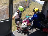 Bomberos rescatan por aire una escaladora herida en Jumilla