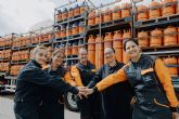 Repsol y Cruz Roja forman a mujeres en riesgo de vulnerabilidad para capacitarlas en el mbito industrial