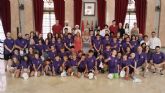 Monitores y jvenes participantes de las XXXVI Jornadas de Formacin en Hemofilia visitan el Ayuntamiento de Murcia